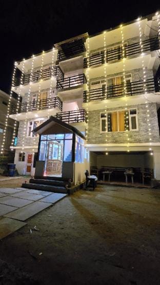 Valley Garden Suite at Hils & Paw Vacation rental in Manali