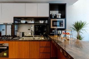 KLCC Designer 1Bed | LRT | Twin Tower Pool View Vacation rental in Federal Territory of Kuala Lumpur