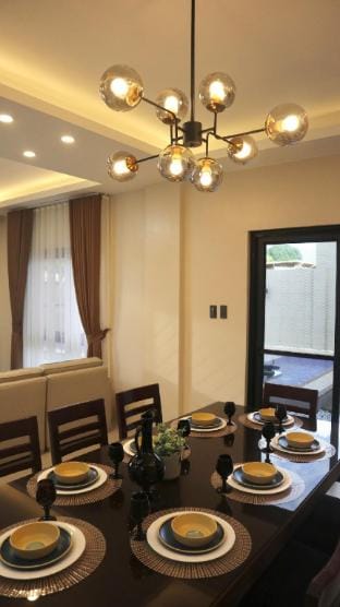 C Urban Villas - Modern Luxury Home in Pampanga Vacation rental in Angeles