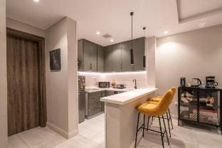 NEVAEH209:Cozy homey Apt W/ Cinema Vacation rental in Jeddah