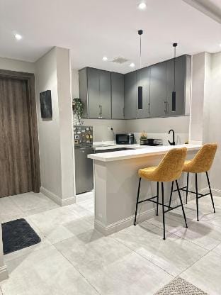 Modern 1BR Apt | Self Check-in | Home Cinema Vacation rental in Jeddah