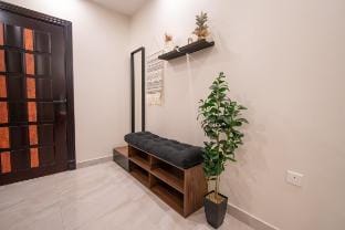 Comfy 1BR Midtown Apt | Cinema | Self Check-in Vacation rental in Jeddah