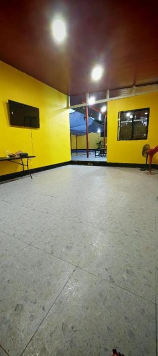 Lolo’s Staycation Vacation rental in Angeles