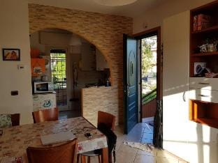 Beach House - Sea View & Garden, Beach 300mt Vacation rental in Anzio