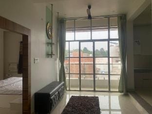Peaceful airy best ambiance and locality Vacation rental in Varanasi