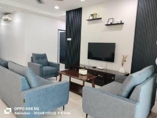 Sekinchan PaddySunrise 092 @ 高楼［看稻田］阳台民宿 Vacation rental in Selangor, Malaysia