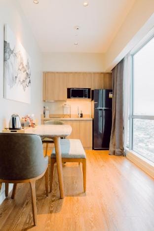 One Bedroom Suite with Canal view Vacation rental in Mandaluyong
