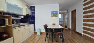 B.  B102호 25평 서귀포 중문 해누리펜션(방2,화장실2, 침대4) Vacation rental in South Korea