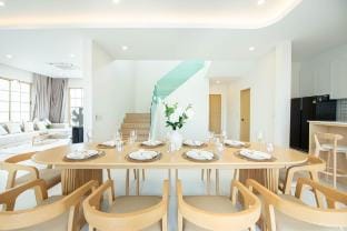 Brown Empire Pool Villa Pattaya Vacation rental in Pattaya City