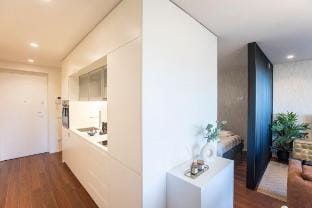 Porto Gallery District Escape | Central Retreat Vacation rental in Porto