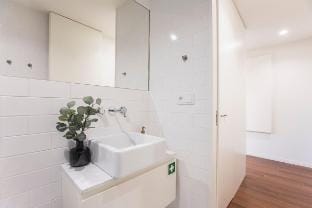 Porto Gallery District Escape | Central Retreat Vacation rental in Porto