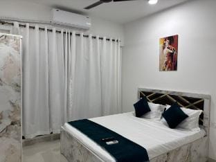 UK Iridium Near Nesco Vacation rental in Mumbai