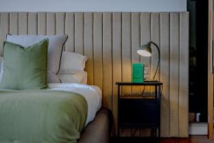 KLCC Royal 1Bed | Netflix | LRT | Skyline View Vacation rental in Federal Territory of Kuala Lumpur