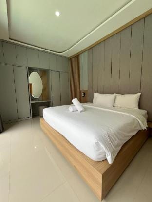 Ametys Villa -2BR Villa with Pool & Prime Seminyak Vacation rental in Kuta