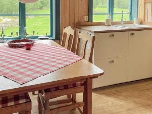 Charming Cottage by Lake in Torsebo Vacation rental in Kalmar County, Sweden