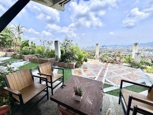 KL Ampang - Flora Eco Luxury Hilltop Villa - F.E.L Vacation rental in Hulu Langat