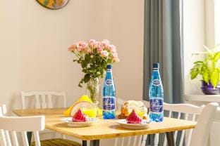 8-bed Apartment * Das Hostel Vacation rental in Krakow