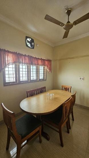 Singh's Villa - 3BHK, AC House, Near Cochin Airport - 10 Min From Airport (1.9 KM Only) Vacation rental in Kochi