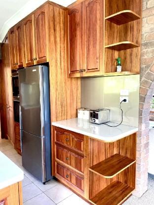 Beautiful mid-century home with view Vacation rental in Glenorchy