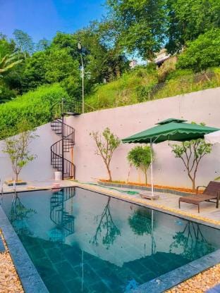 Bin House Villa Hoà Bình Vacation rental in Vietnam