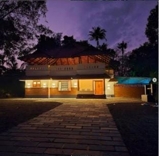 Acrewood Farmhouse - Pool Villa Vacation rental in Kerala