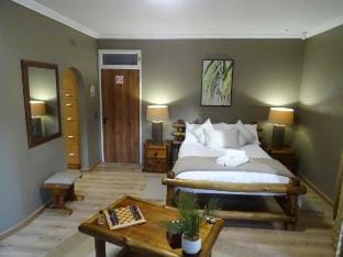 Silver Tree Guest Room Vacation rental in Roodepoort