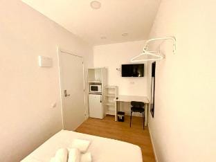 Unbelievable King Private Room Vacation rental in L'Hospitalet de Llobregat