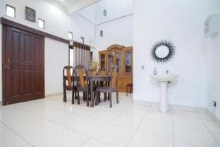 Godean Permai Homestay Jogja Vacation rental in Special Region of Yogyakarta