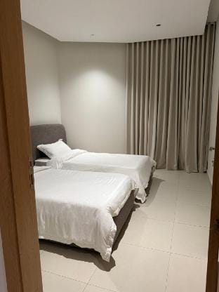 A Modern Two Bedrooms - AlMalqa Vacation rental in Riyadh