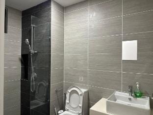 KLCC View Cozy Studio | Free Parking| Netflix WiFi Vacation rental in Federal Territory of Kuala Lumpur