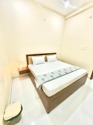 7 Bedrooms with Bathroom + 2 living room + kitchen Vacation rental in Uttar Pradesh