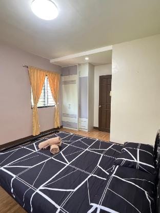 Spacious 3BR Modern Apartment w/ Parking Vacation rental in Iloilo City