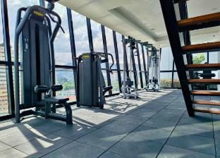 Urban Suites 3R2B (3-10 pax) Modern Family Suite Vacation rental in George Town