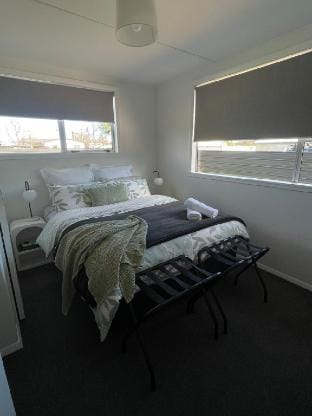 Relax @ Jollie - Cozy 3-Bed Home, Central Twizel Vacation rental in Twizel