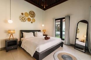 Villa Mia Canggu- 3BR Pool, Finns & Berawa Beach Vacation rental in North Kuta