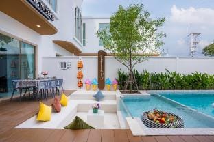 Your Noble pool villa Vacation rental in Pattaya City