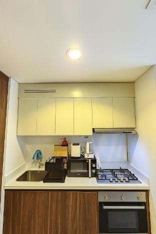 1BHK | Business Bay | Near Metro | Canal View (605 Vacation rental in Dubai