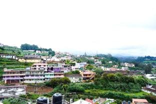 QueenSizeBed Room For Couples and Friends Vacation rental in Ooty