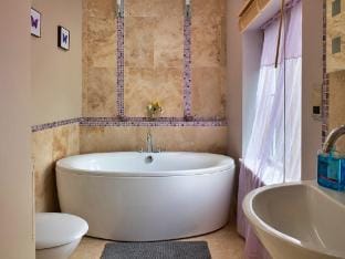 Cottage in Conwy with Hot Tub  Mountain Views Vacation rental in Afon Hiraethlyn