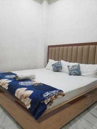 Deluxe AC 5 Vacation rental in Varanasi