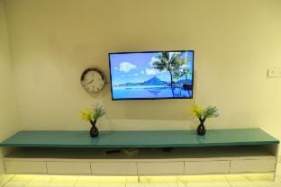 The Crownstone Apartment Vacation rental in Thiruvananthapuram