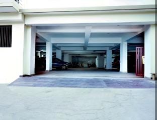 Peaceful Retreat Luxurious 1BHK Flat Parking Lift Vacation rental in Rishikesh