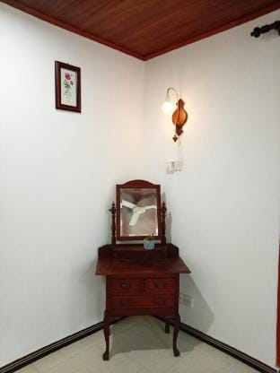 Unawatuna Villa Bird Nest Vacation rental in Southern Province