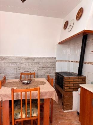 Casa rústica y luminosa Vacation rental in Baix Ebre