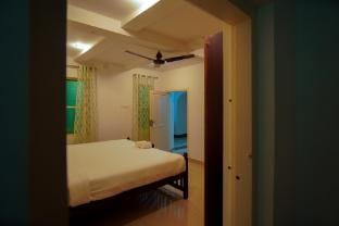 4 bedroom Pool Villa in Thodupuzha- Heliconia Inn Vacation rental in Kerala