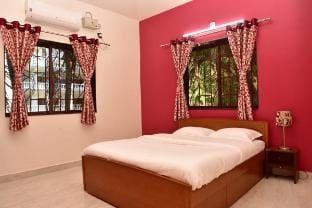 Palm Breeze- Whispering Palms Parra Vacation rental in Goa, India
