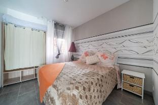 Loge Au PtitBonheur A Step in the Sun Vacation rental in Provence