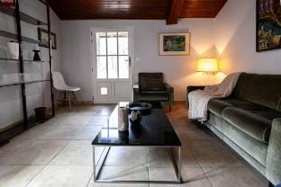 Lovely gîte for 2 in the forest beside the lake Vacation rental in Mimizan