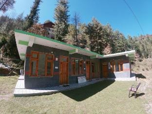 The Spiritual Cafe Jibhi - Mountain & River View Vacation rental in Himachal Pradesh