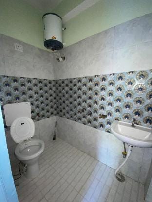 The Spiritual Cafe Jibhi - Mountain & River View Vacation rental in Himachal Pradesh